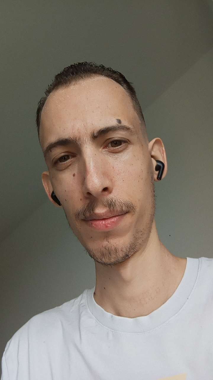 Perfil de Guy-albert